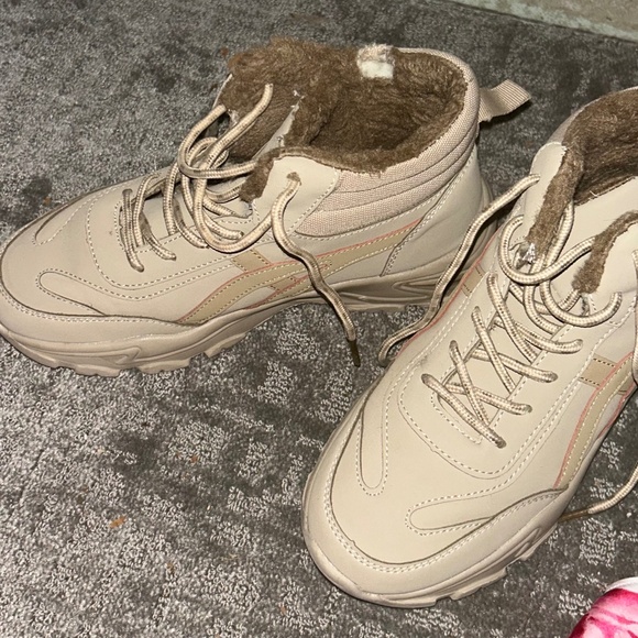 Female cute boots - Picture 1 of 1